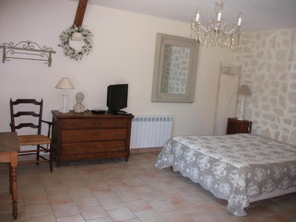 D'hotes La Gloriette Bed & Breakfast