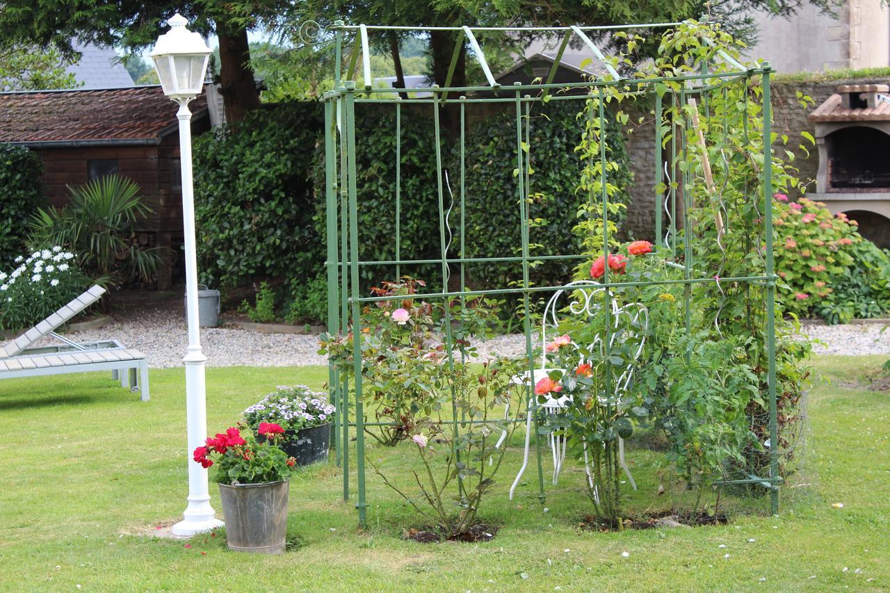 D'hotes La Gloriette Bed & Breakfast